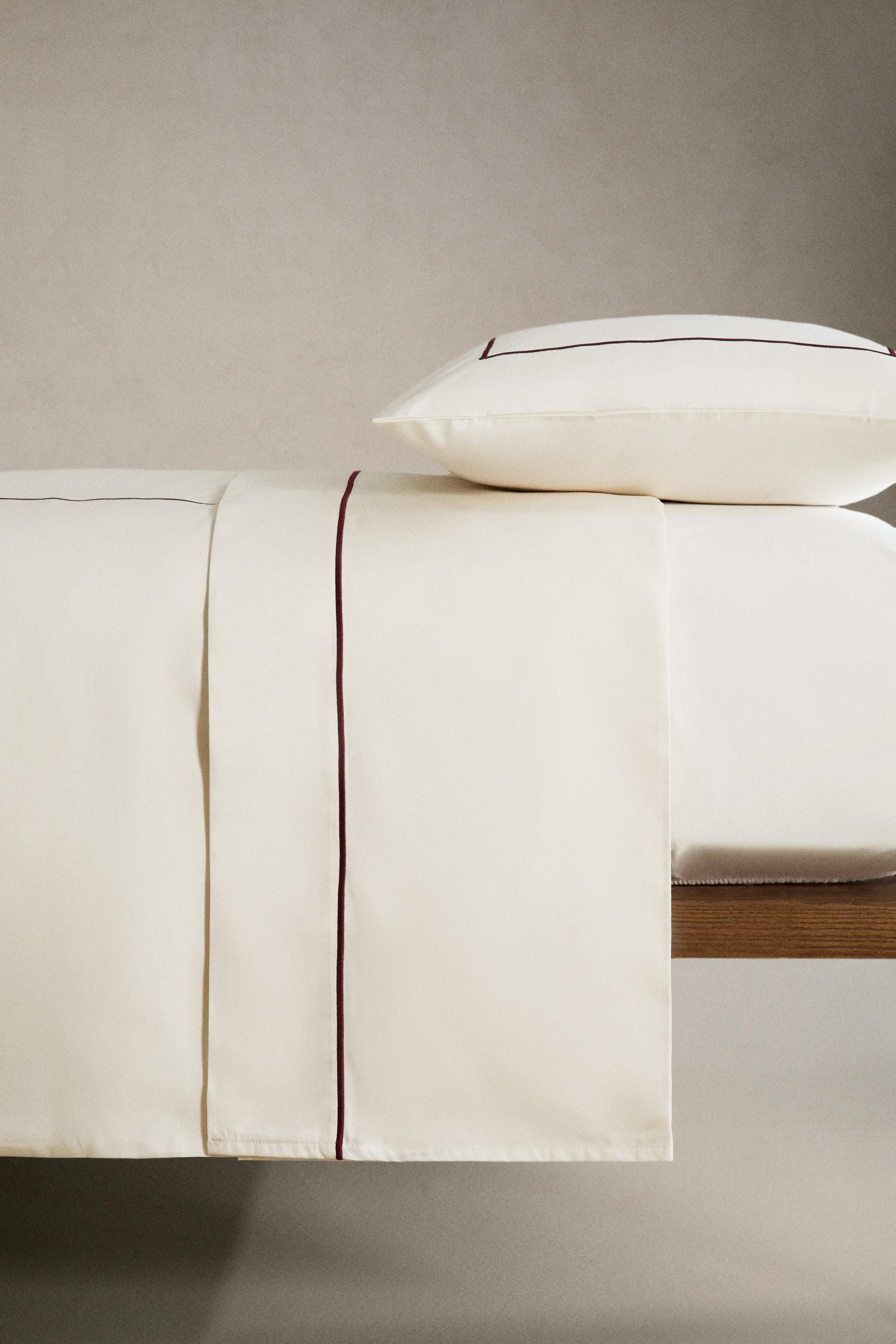 SATEEN FLAT SHEET WITH EMBROIDERED EDGE